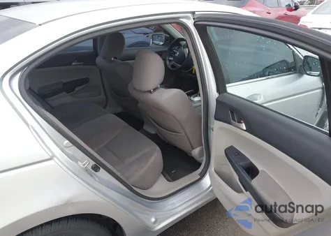 2011 Honda Accord 2.4 Lx-P from USA, damaged, VIN 1HGCP2F40BA059269